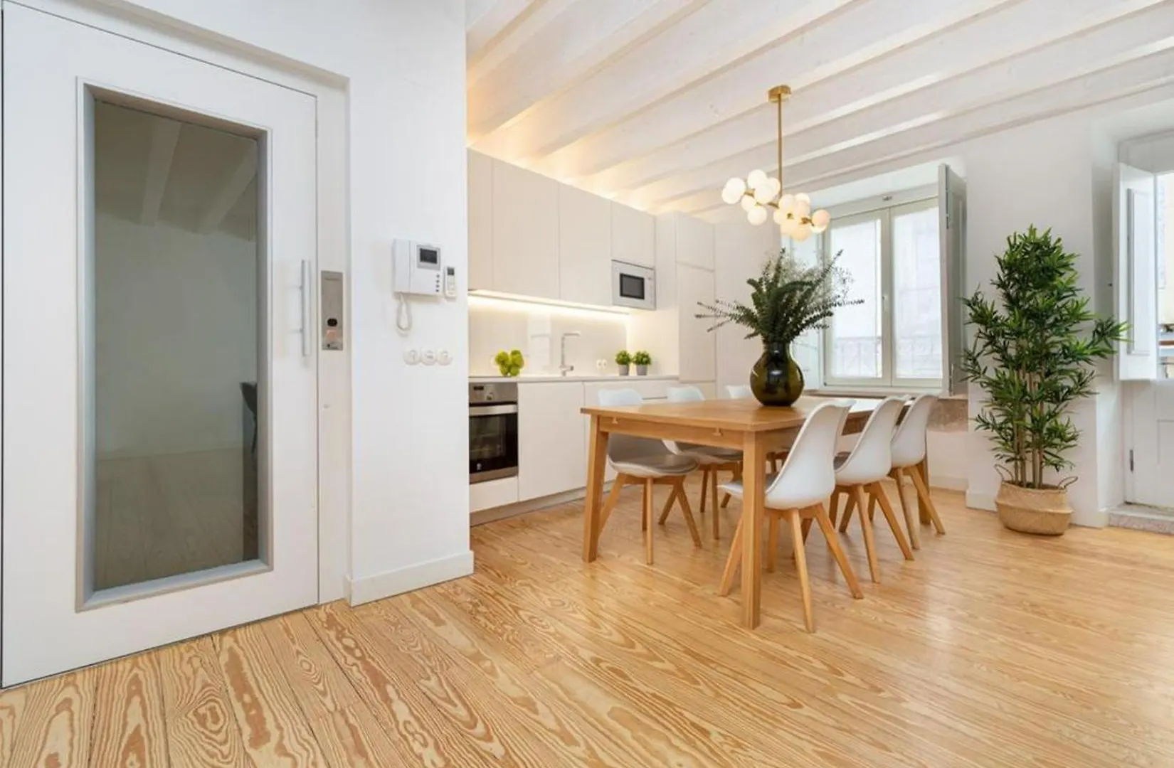 Be Local - 3 Bedrooms Flat In Front Of The Fado Museum In Alfama Lisboa